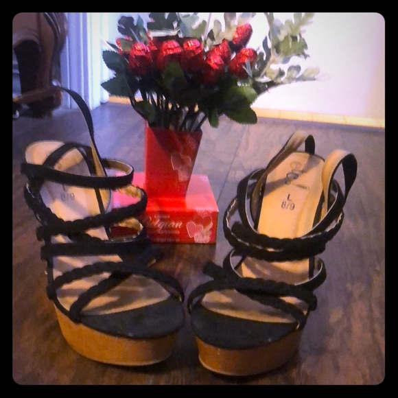 Women’s strappy 5 inch wedges By etc! - Picture 1 of 3